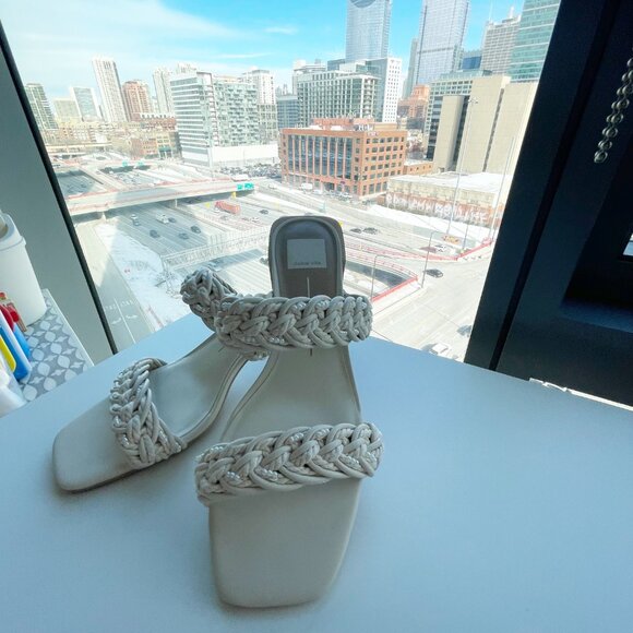 Dolce Vita Zabina Braided Strap Easter Clock Heel Sandal in Cream White Size 9 - Picture 3 of 6